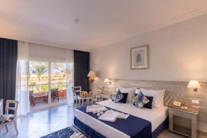 Superior pool or garden (11)