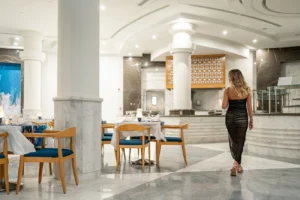 Waves Restaurant (2)