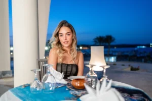 Waves Restaurant (9)